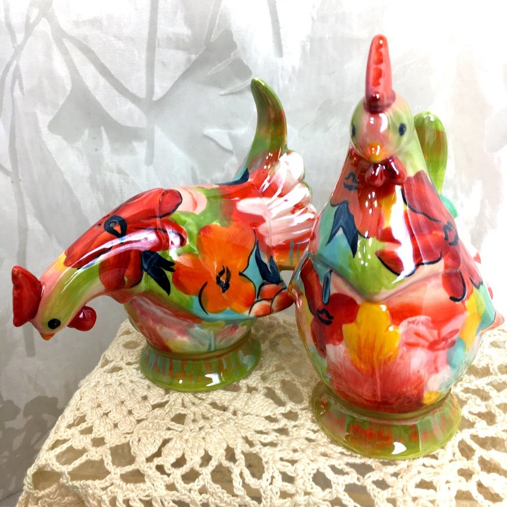 * Chickens Salt & Pepper Shaker Botanical Colorful Bright Cottage Core Farm EUC